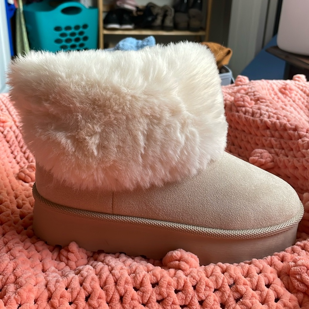 Platform winter boots